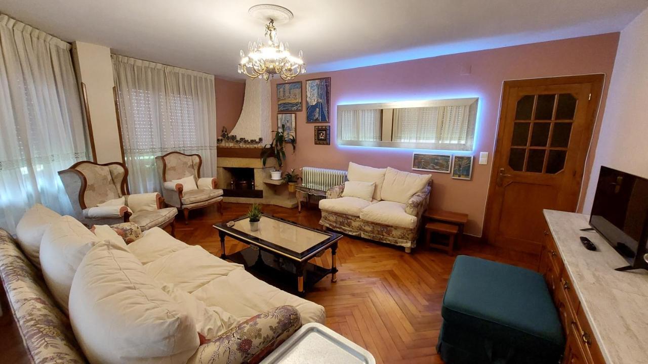 Isabel 2 Llaves Apartment
